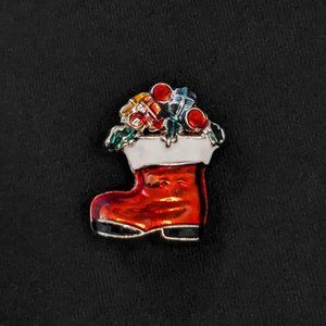 New Enamel Christmas Stocking Brooch Pin Holiday Gold Tone Red Green White